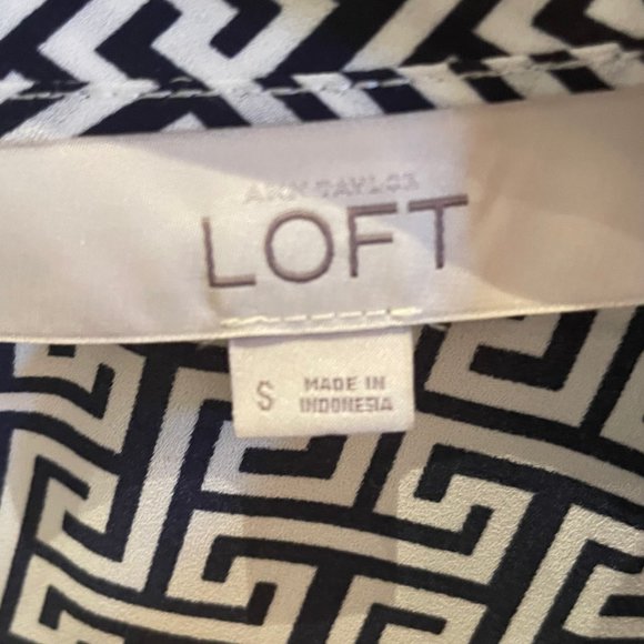 Ann Taylor Loft Blouse - Picture 4 of 4